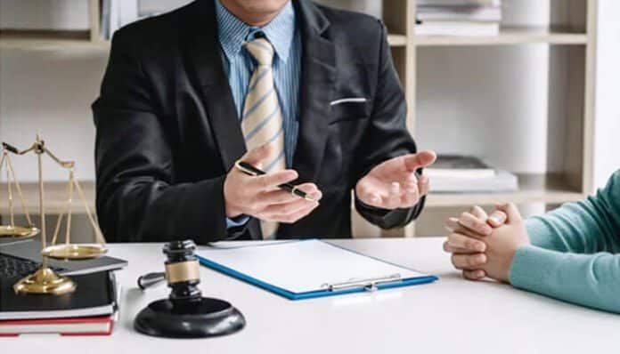 Child Support Lawyer Sydney providing legal advice and guidance to parents during family law consultation.