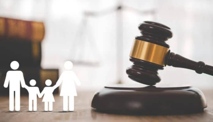 Separation Lawyers Melbourne symbolizing family law with gavel and family icons representing custody and legal guidance